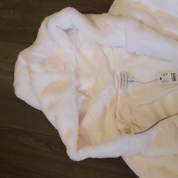 SOLD Coat faux fur - Picture 4 of 6